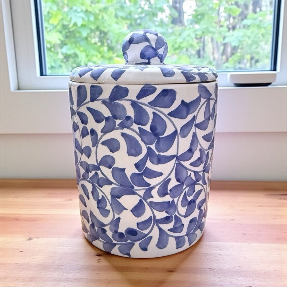 Casafina Malveira Portugal Blue White Majolica 5"x3.5" Lidded Canister